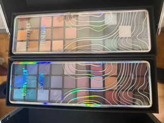 Maletín de maquillaje rosa y plateado