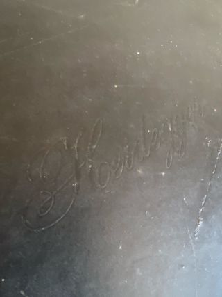 Antica Cetra con decorazioni