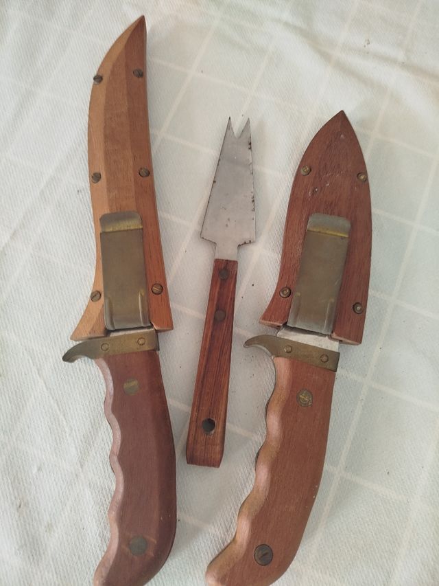 Lote Cuchillos Marathon con Vaina y Empuñadura Mad