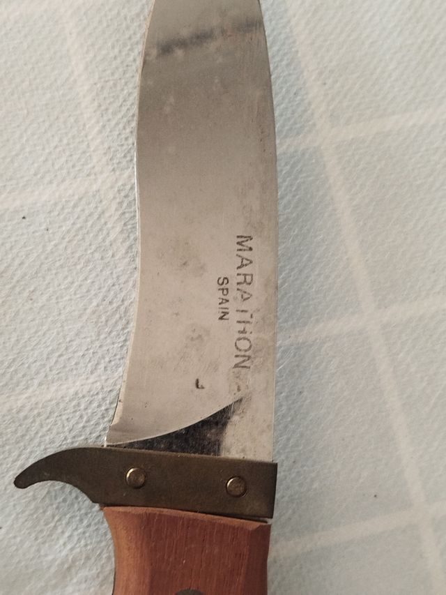 Lote Cuchillos Marathon con Vaina y Empuñadura Mad