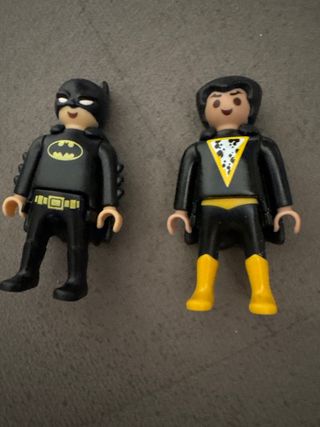 Figuras de Batman y Black Adam