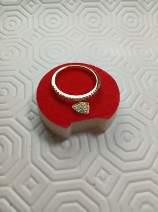 Anello con pendente cuore Placcato in oro .