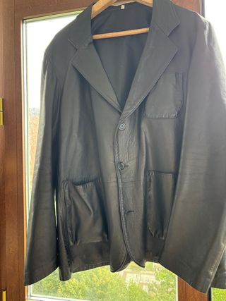 Americana de cuero hombre negra