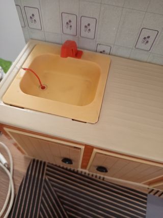 Cocinita de juguete antigua