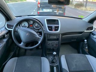 Peugeot 207 2009