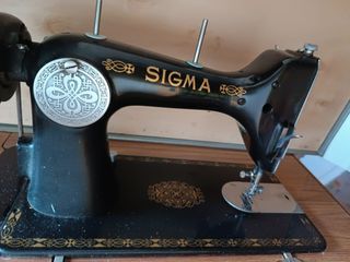 Máquina de Coser Antigua