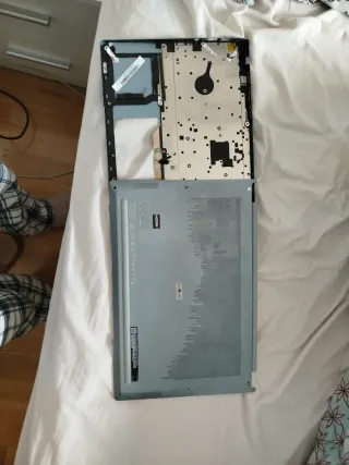 Carcasa MSI Modern 14 para piezas