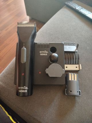Máquina de cortar pelo Ermila Genius