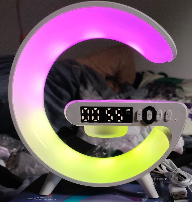 Altavoces, Reloj Forma G con Lámpara LED