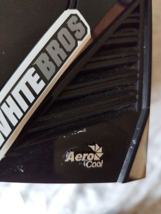  Ordenador AeroCool Negra