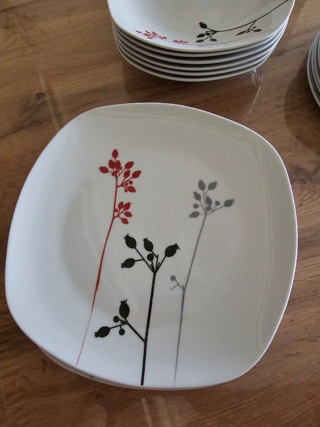 Juego de Vajilla Carrefour Porcelana Diseño Floral de segunda mano