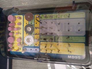 Dremel Practyl MD95 con accesorios