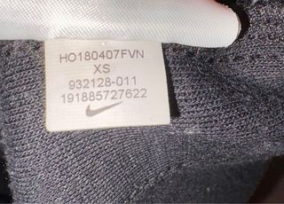 Sudadera Nike Negra con Rayas Blancas