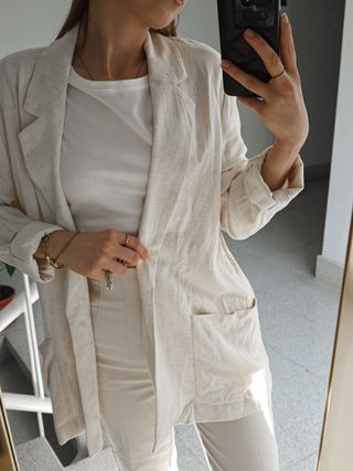 Conjunto americana lino y pantalón beige