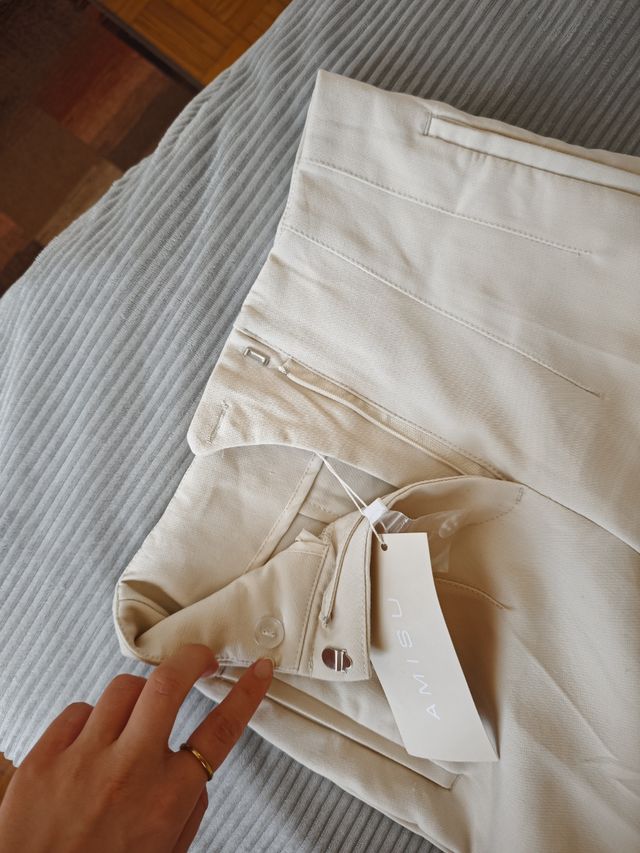 Conjunto americana lino y pantalón beige