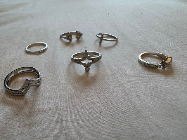 Conjunto de 6 Anillos Plateados