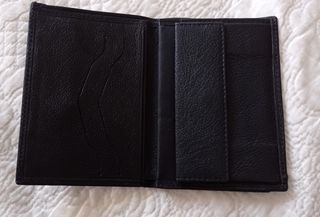 Cartera de piel para hombre