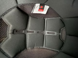 Casco UNIK blanco y amarillo