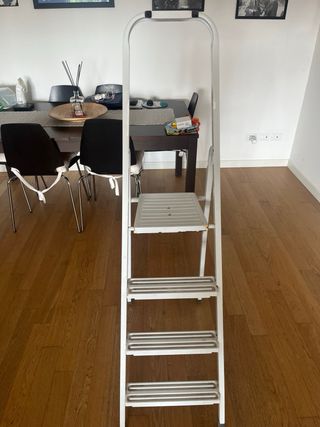 Scaletto in ferro bianco H85 cm