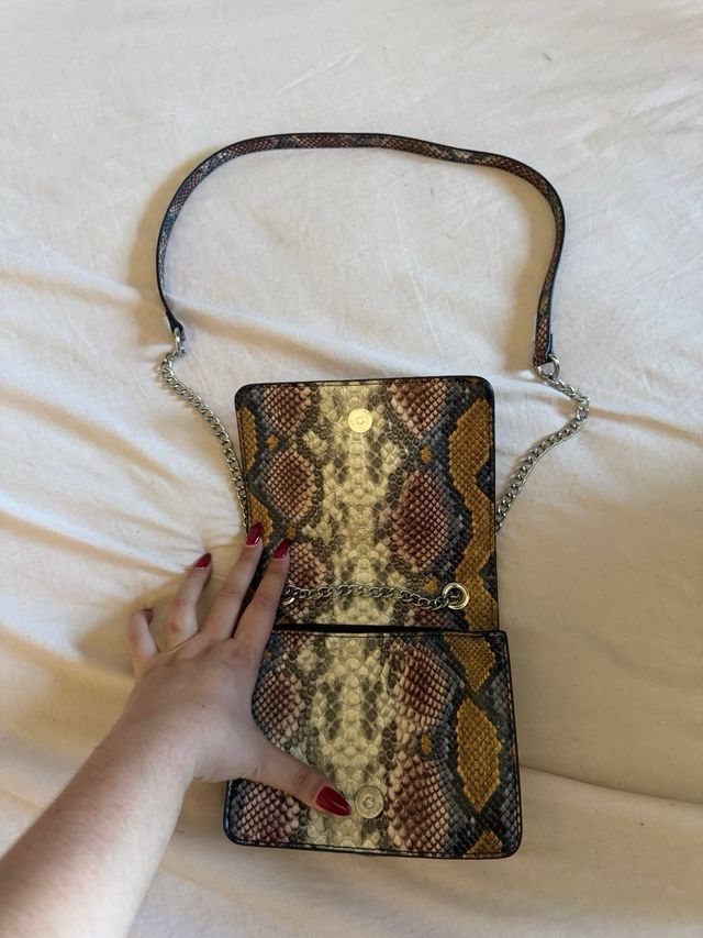 Bolso estampado piel de serpiente
