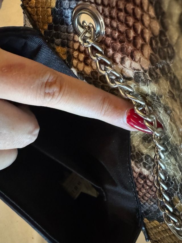 Bolso estampado piel de serpiente