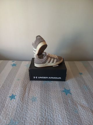 Adidas Campus gris. NO ENVIO. En buen estado.