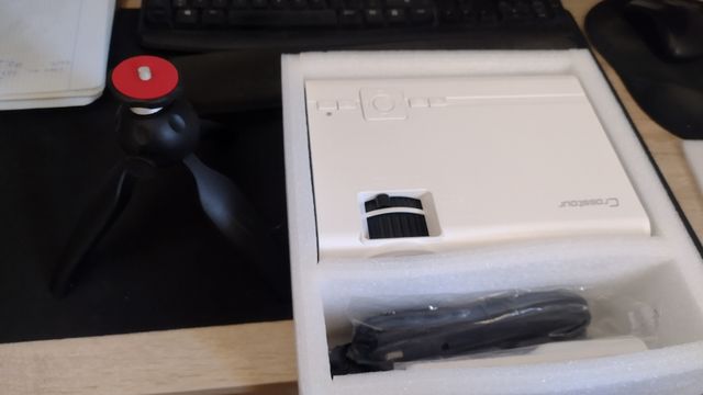 Proyector + trípode