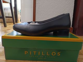 Zapatos de salón Pitillos negros talla 36
