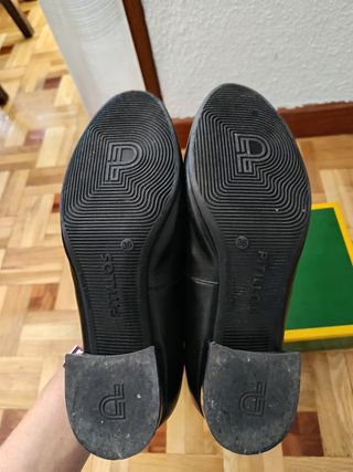 Zapatos de salón Pitillos negros talla 36