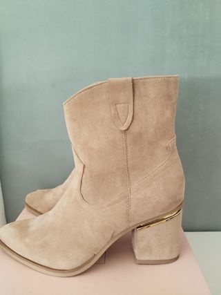 Botín campero beige T39