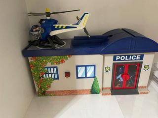 Playmobil Comisaría de Policía y 5 vehículos 