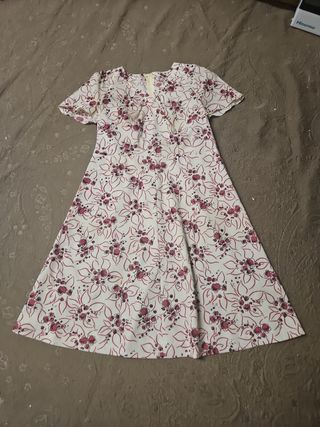 Vestido floral talla M
Vintage
Retro