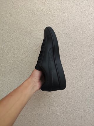 Zapatillas Puma Negras Unisex talla 41