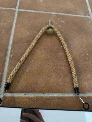 Entradita con espejo y estantería, de Maisons du M