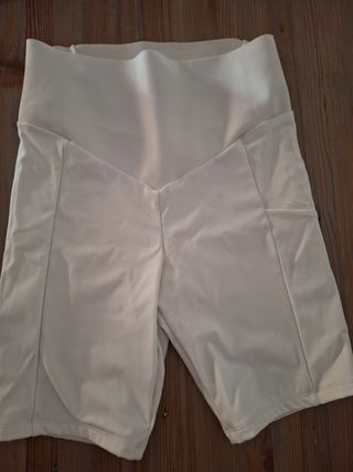 Mallas ciclista Oysho negras 25cm