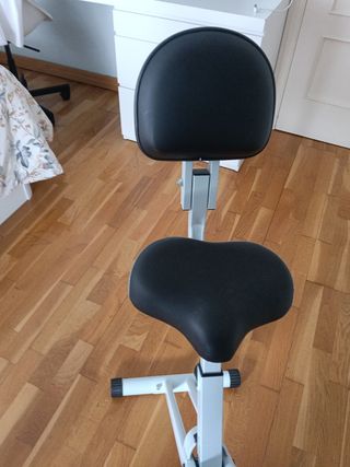 Bicicleta Estática A90 Blanca y Roja