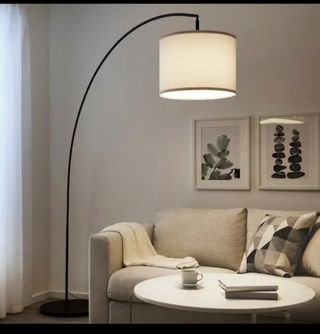 Lámpara de pie Ikea Skaftet + pantalla Ringsta
