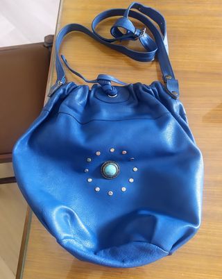 Borsa a sacco vera pelle blu con turchese