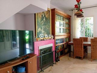 Chalet en venta en Gelves