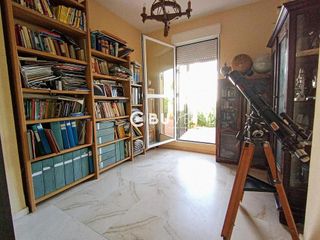 Chalet en venta en Gelves