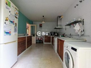 Chalet en venta en Gelves