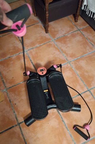 Eliptica y step con gomas para casa