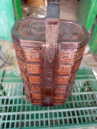 Joyero / Costurero de bambú octogonal