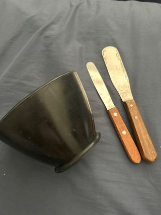 Tazón y espátulas para prótesis dental