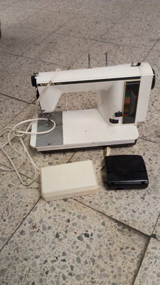 Máquina de coser Sigma 2000