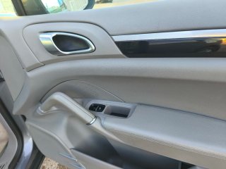 Porsche Cayenne 2012