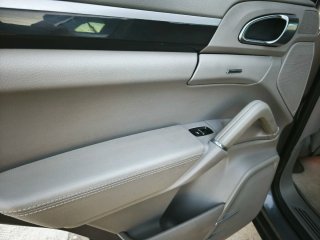 Porsche Cayenne 2012