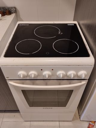 Cocina Edesa vitrocerámica y horno