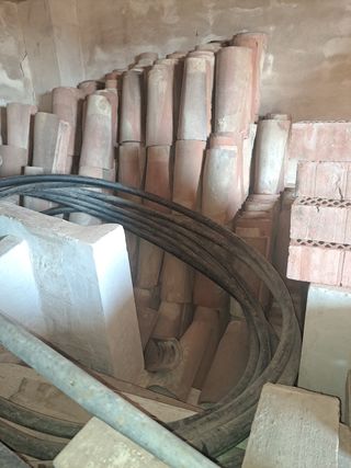 Teja árabe de barro
