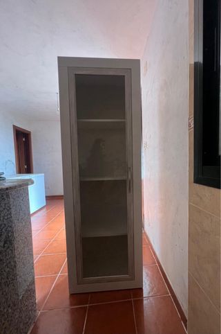 Vitrina con cristal ,